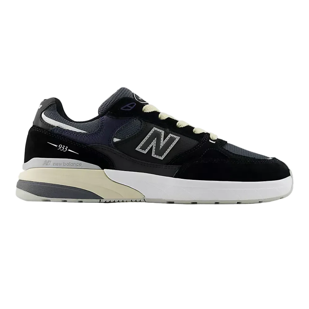 New Balance NM Reynolds 933 BNT Black / Eclipse