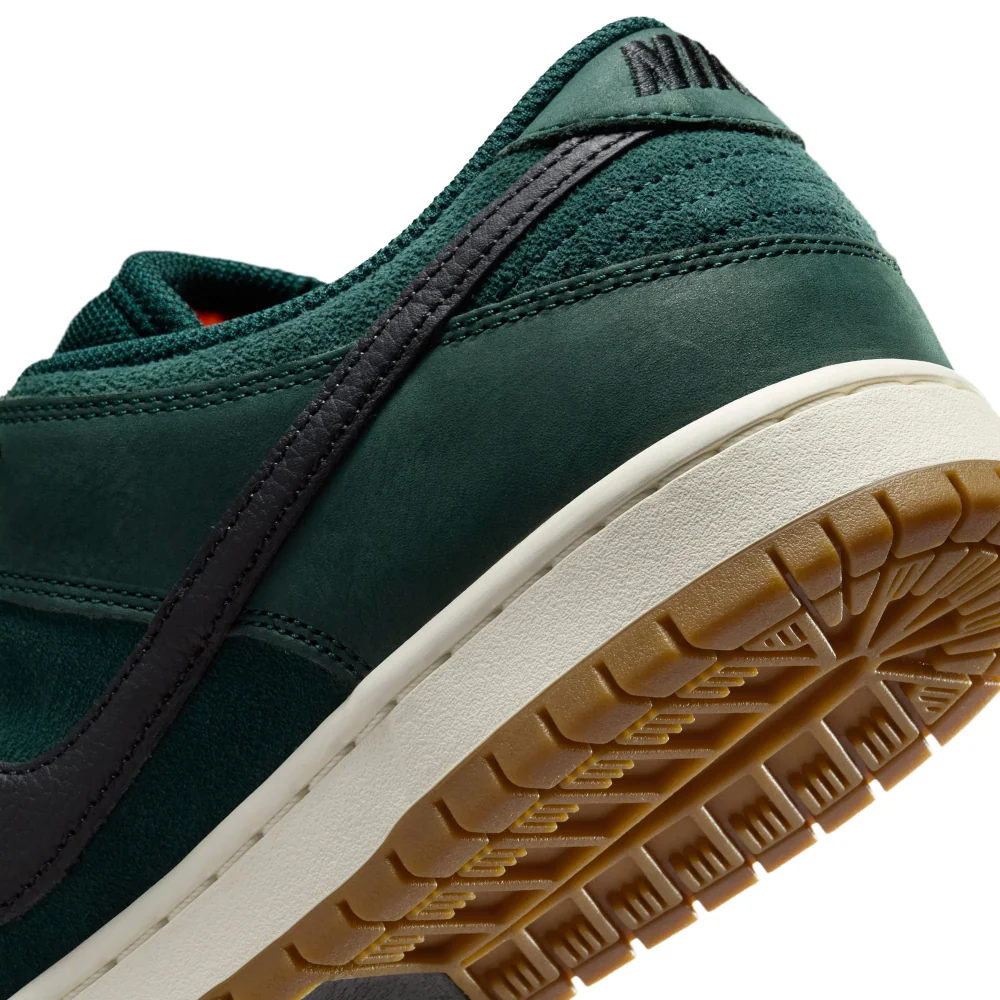 Nike SB Dunk Low Pro Deep Fir/Black/Sail - Image 5